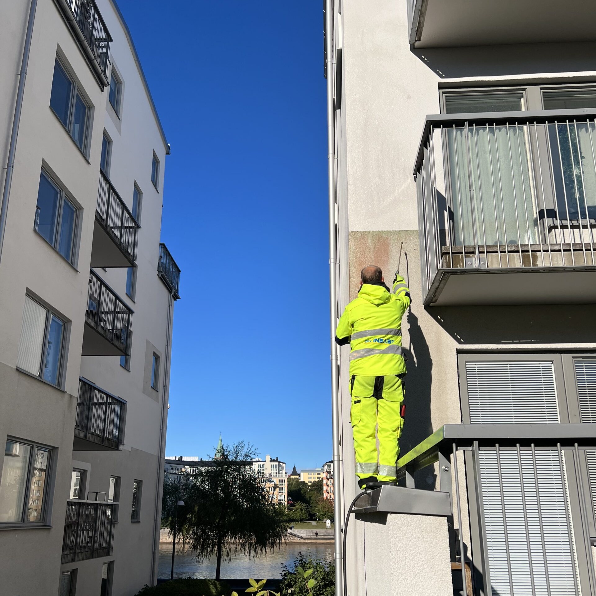 Varför du behöver fasadtvätt i Sollentuna