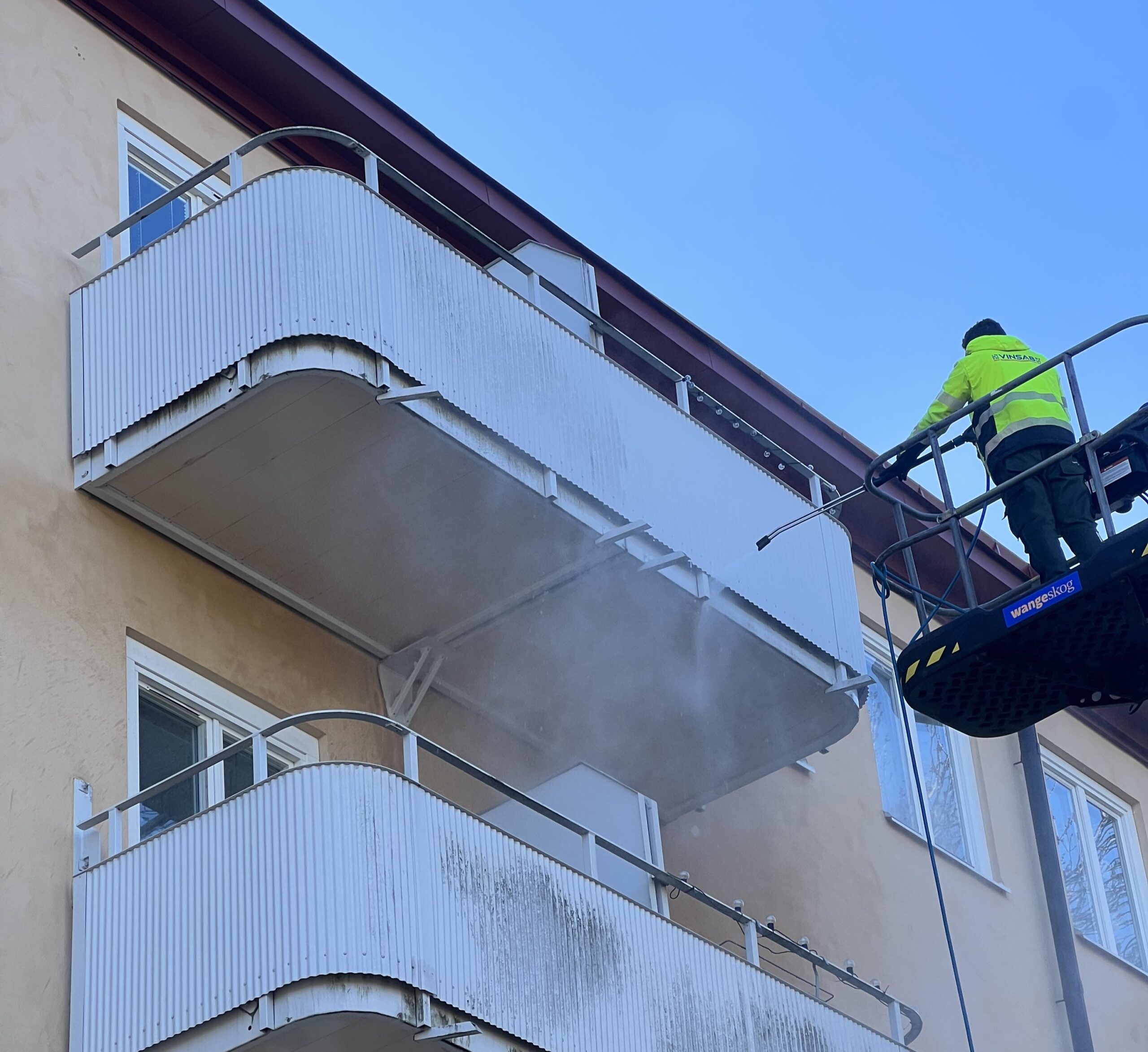Därför bör du tvätta fasaden i Huddinge